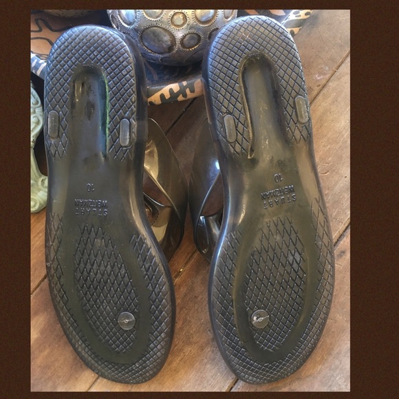 *Stuart Weitzman* Size 10. Tortoise jelly sandals. - Picture 6 of 7